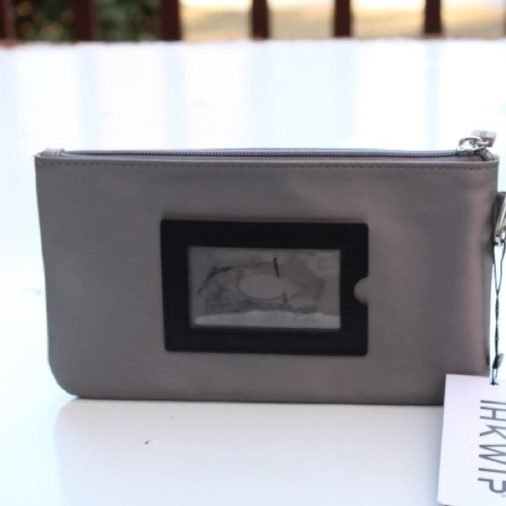NWT IHKWIP clutch